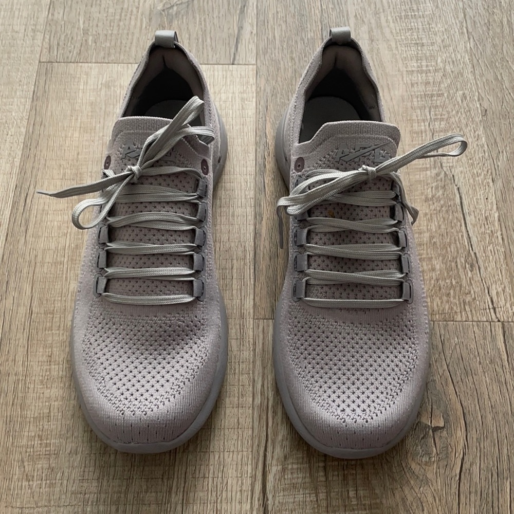 Worn once, come in box! APL Techloom Breeze